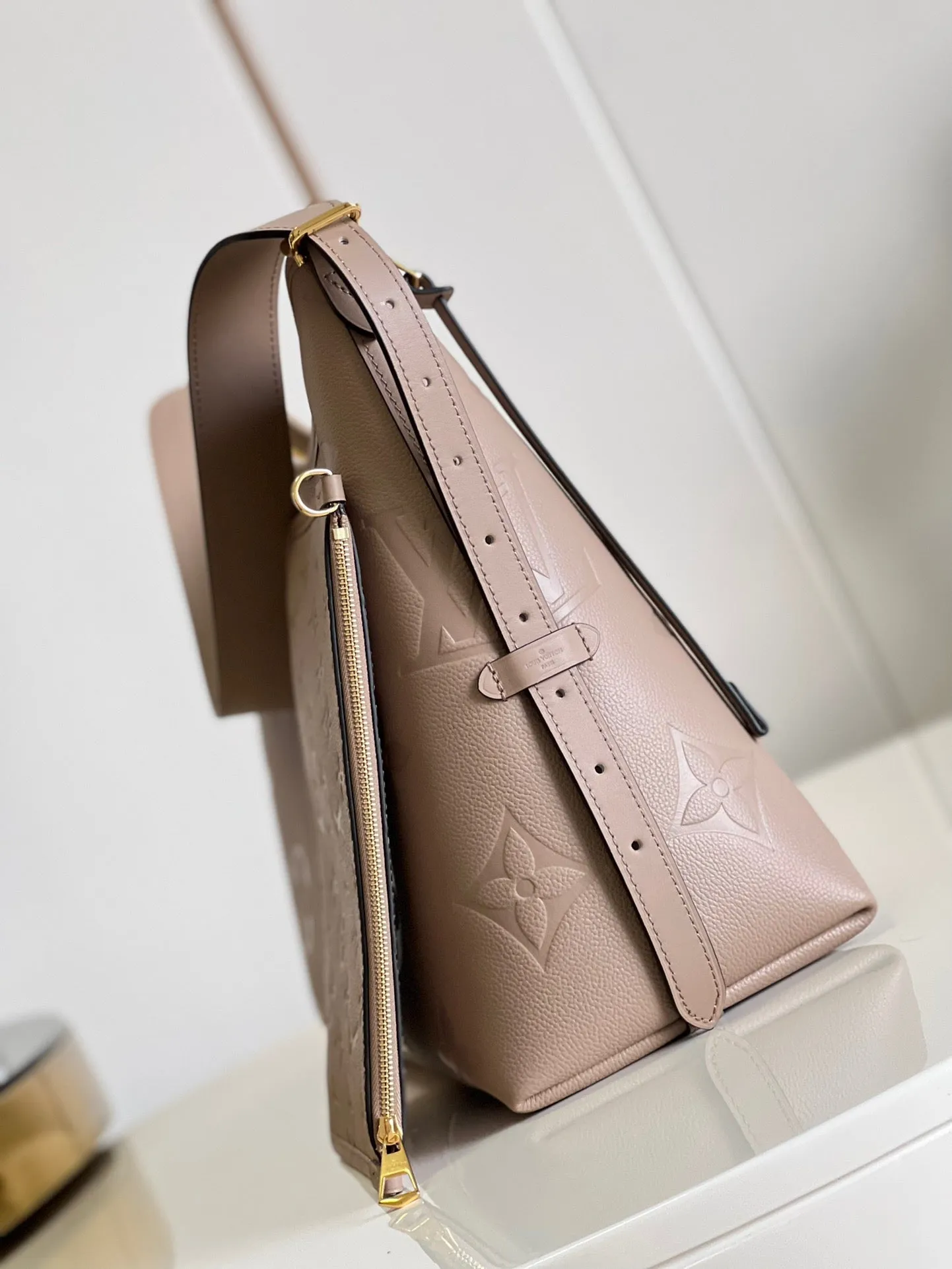 LB738 CarryAll MM / HIGHEST QUALITY VERSION